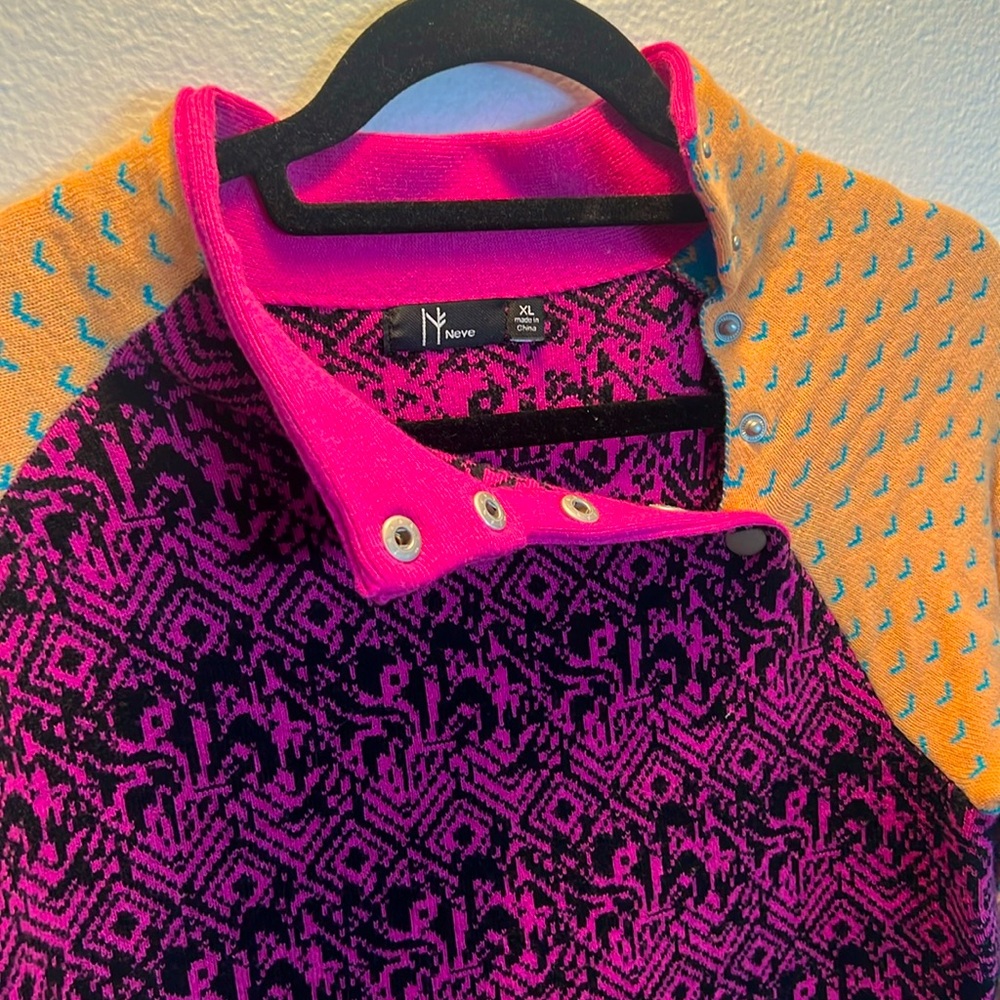Rare Neve sweater- stunning colors!